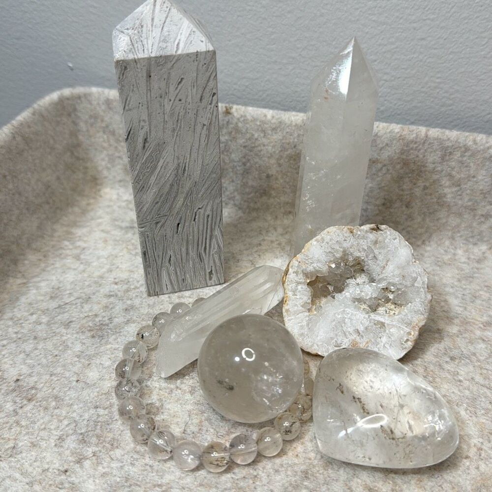 White 🤍 - 1lb Crystal Bundle